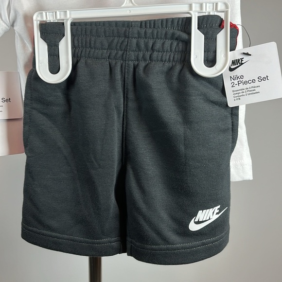 Nike Sportswear Taping Shorts Set Toddler 2-Piece Set - Picture 8 of 9